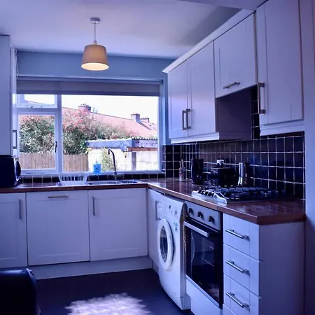 Apartment Traditional 3 Bedroom