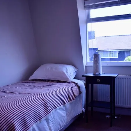 Traditional 3 Bedroom * Dublin